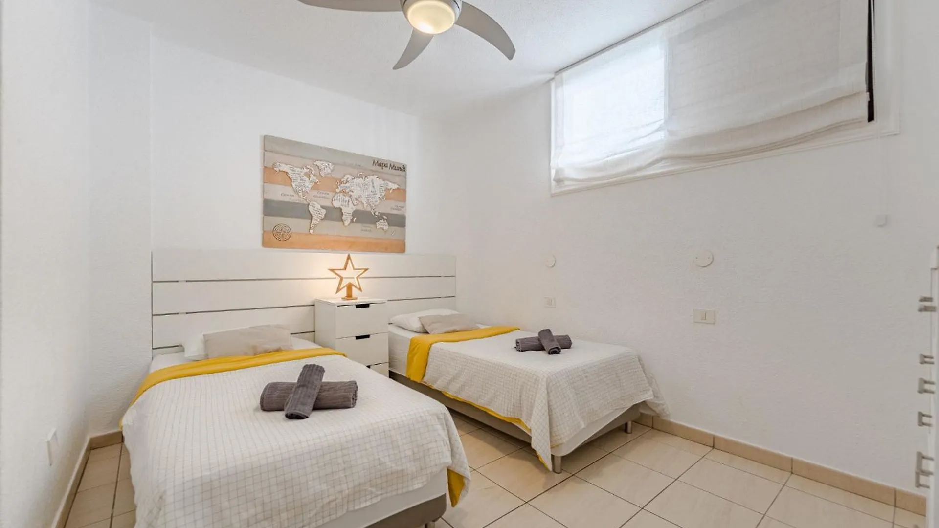 شقة Parque Santiago II Exceptional Duplex With Terrace بلايا ذي لاس أميريكاس 0*,